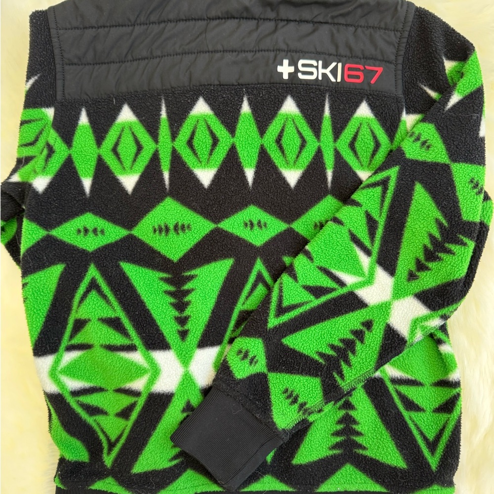 Ski67 Green and Black Geometric Fleece Pullover
